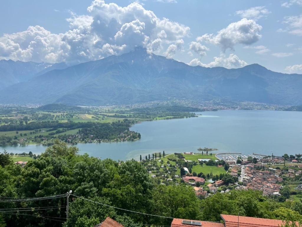 Un Balcone Sul Lago By Wonderful Italy Montemezzo Exterior photo
